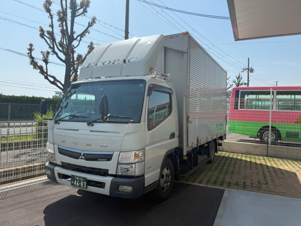 小型トラック